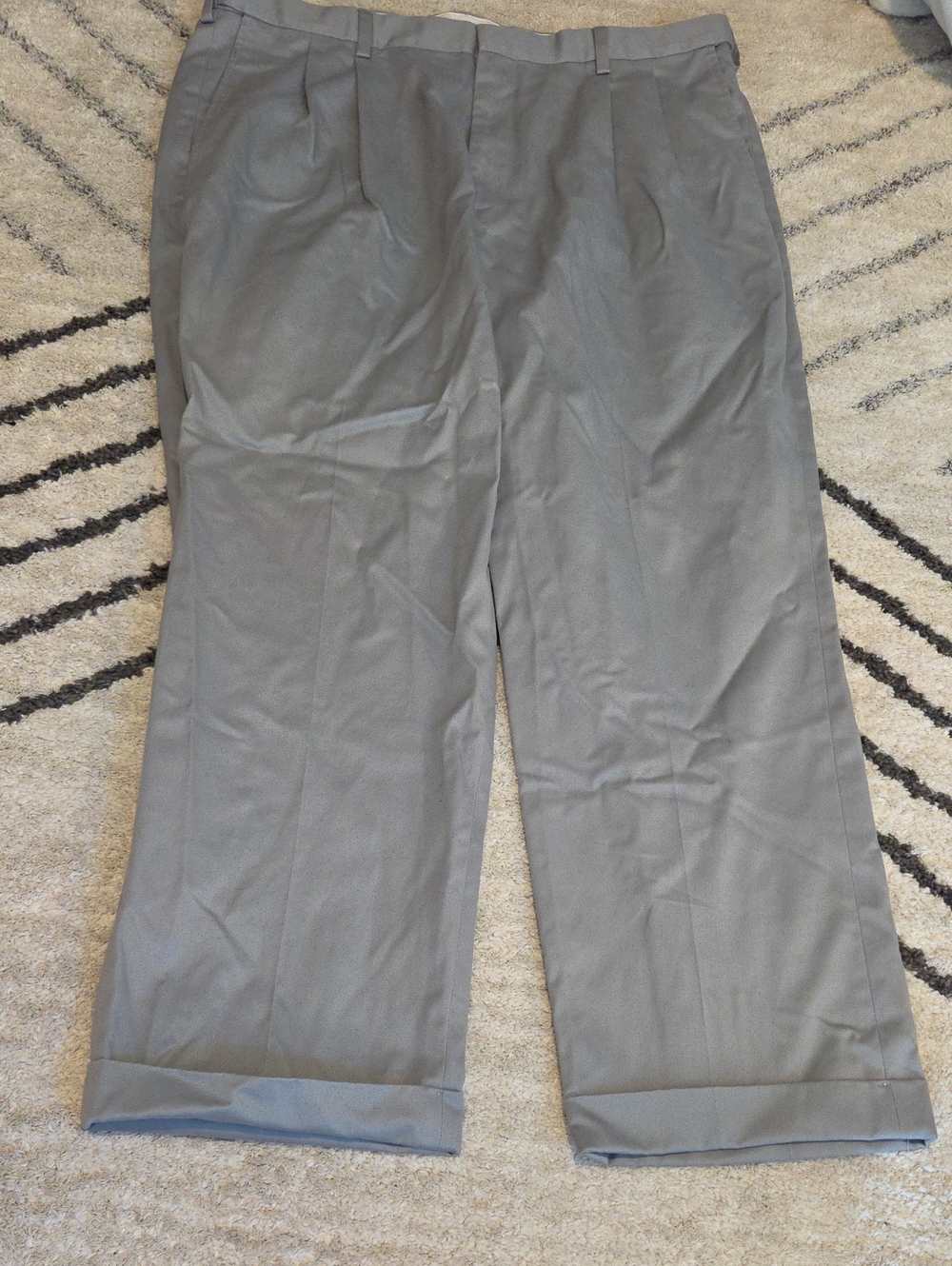 Lands' End Men's Gray Pleated Dress Pants